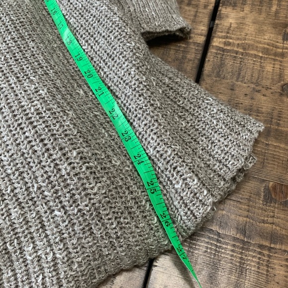 Brandy Melville oversized sweater OS - Picture 6 of 6